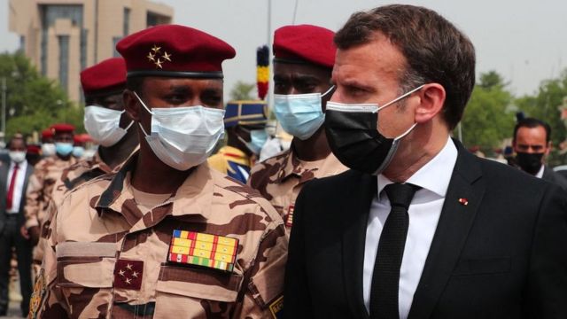 Tchad: Emmanuel Macron et les présidents du Sahel évoquent la transition civilo-militaire
