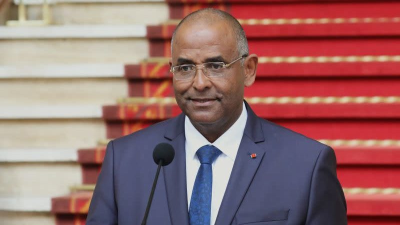 Le Premier ministre ivoirien Patrick Achi hospitalisé en France