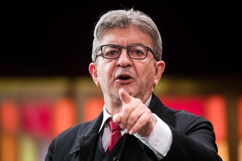 JEAN-LUC MELENCHON : « La suspension des opérations conjointes avec l’armée malienne est étrange, irresponsable face à l’ennemi, et inapplicable en réalité ».