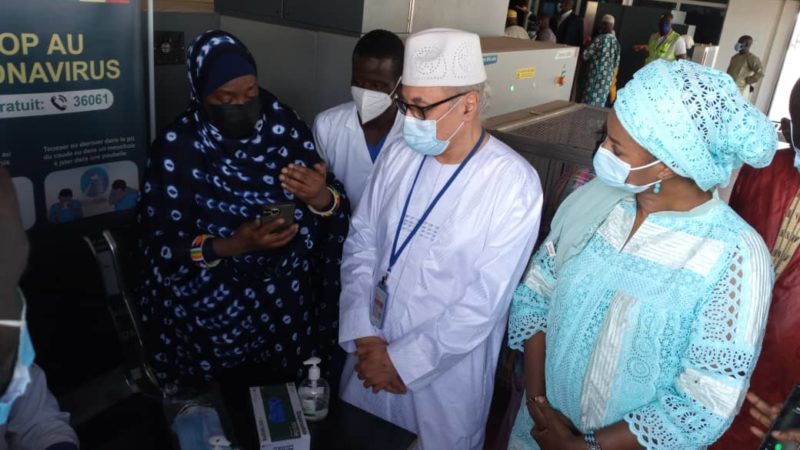 Renforcement des mesures sanitaires contre la COVID-19 : La ministre de la Santé s’imprègne du dispositif à l’aéroport de Bamako