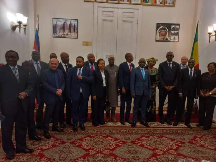 Abdoulaye Diop devant les ambassadeurs africains : « Le Mali reste dans la dynamique des négociations avec la Cedeao »