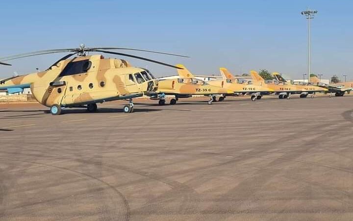 Armée malienne : remise de nouveaux équipements militaires