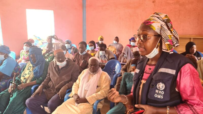 Dialogues communautaires suivis de vaccination contre la Covid-19 : L’OMS appuie le ministère de la Santé dans 60 aires sanitaires