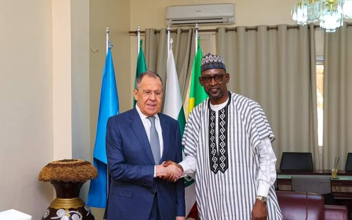 Visite de Sergueï Lavrov à Bamako: Le Mai et la Russie s’engagent à renforcer leur coopération dans plusieurs domaines