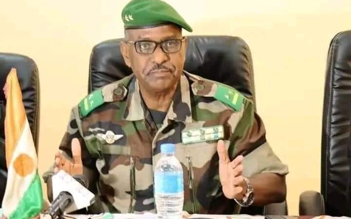 Nouvelles attaques verbales d’un Général d’armée du Niger contre le Mali et le Burkina : Vers une nouvelle brouille diplomatique entre ces trois pays frontaliers ?