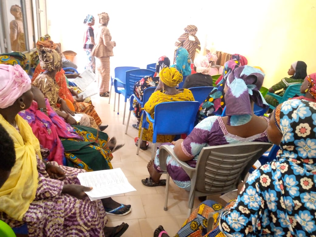 Promotion du leadership féminin en milieu rural : GRADEM outille 25 femmes dont 5 jeunes filles de Pelengana et Sakoiba