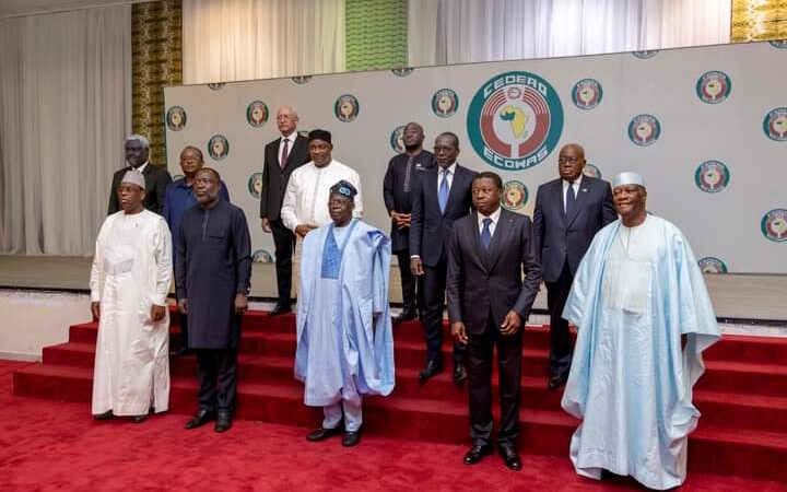 Niger: La CEDEAO et l’UEMOA annoncent des sanctions contre le pays