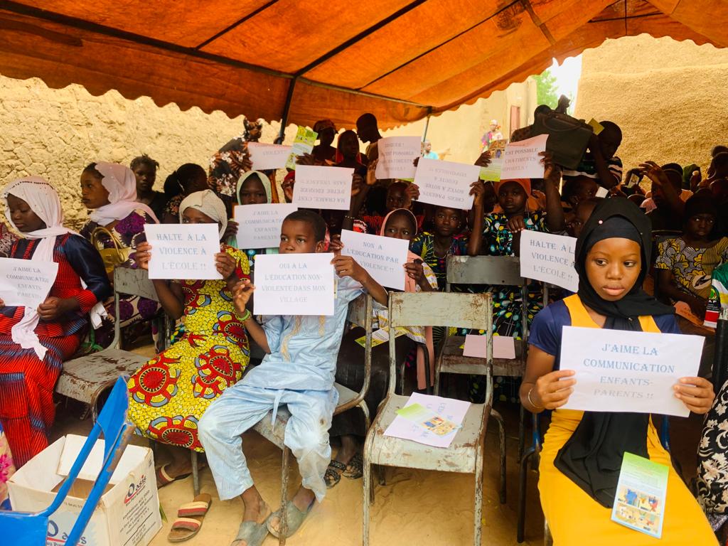 Promotion de la parentalité positive : GRADEM sensible les parents et les autorités communales de Sakoiba