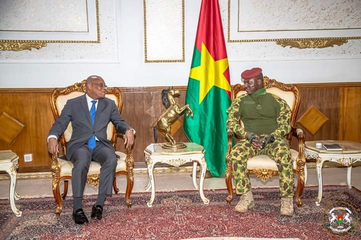 Burkina Faso-Situation économique dans la zone UEMOA : le Gouverneur de la BCEAO fait le point au Chef de l’Etat