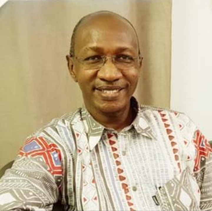 Rodrigue Barry, Conseiller technique en Communication sur les Risques et Engagement Communautaire (CREC) au Hub de Dakar de l’OMS, à propos des rapports entre la CREC, l’Alliance de réponse à l’infodemie en Afrique (AIRA) et les médias : « Au lieu d’attendre l’urgence, préparons les gens à l’urgence »