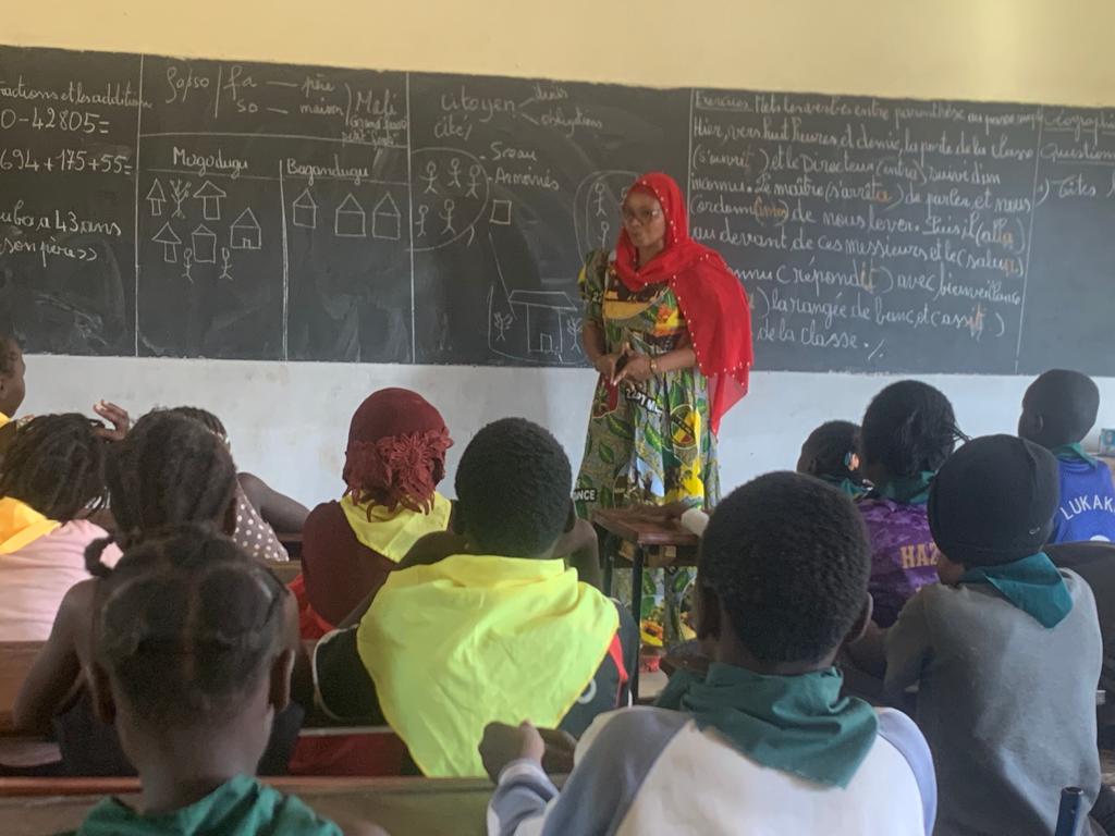 Renforcement de la cohésion sociale à Bamako, Fana et Ségou : GRADEM forme des enfants pionniers en écocitoyenneté, citoyenneté et en production de bandes dessinées