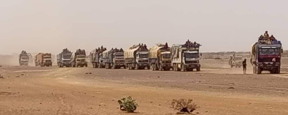 Menaka: Des camions chargés sont arrivés.