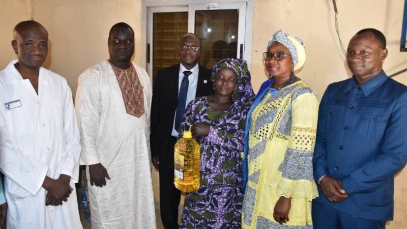 Centre Oasis du Point G : Le ministre Diarra Djéneba Sanogo accompagne les femmes fistuleuses