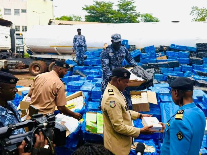 Mali- Une citerne bourrée de médicaments contrefaits interceptée par la douane