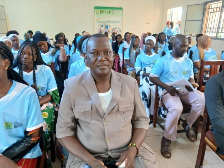 Mali- Célébration de la Journée de l’enfant africain : GRADEM sensibilise des jeunes filles sur la parentalité positive et l’éducation non violente