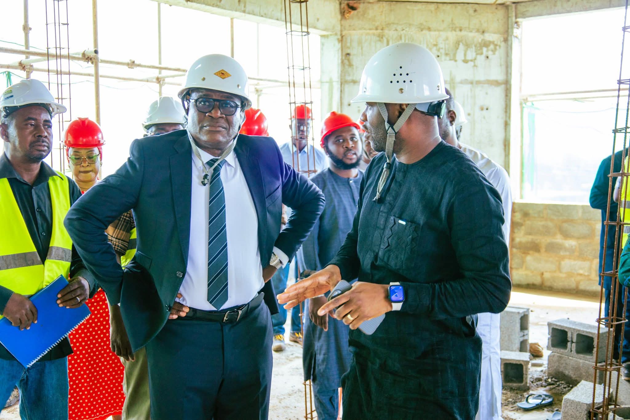 Visite du chantier du futur siège de la CANAM