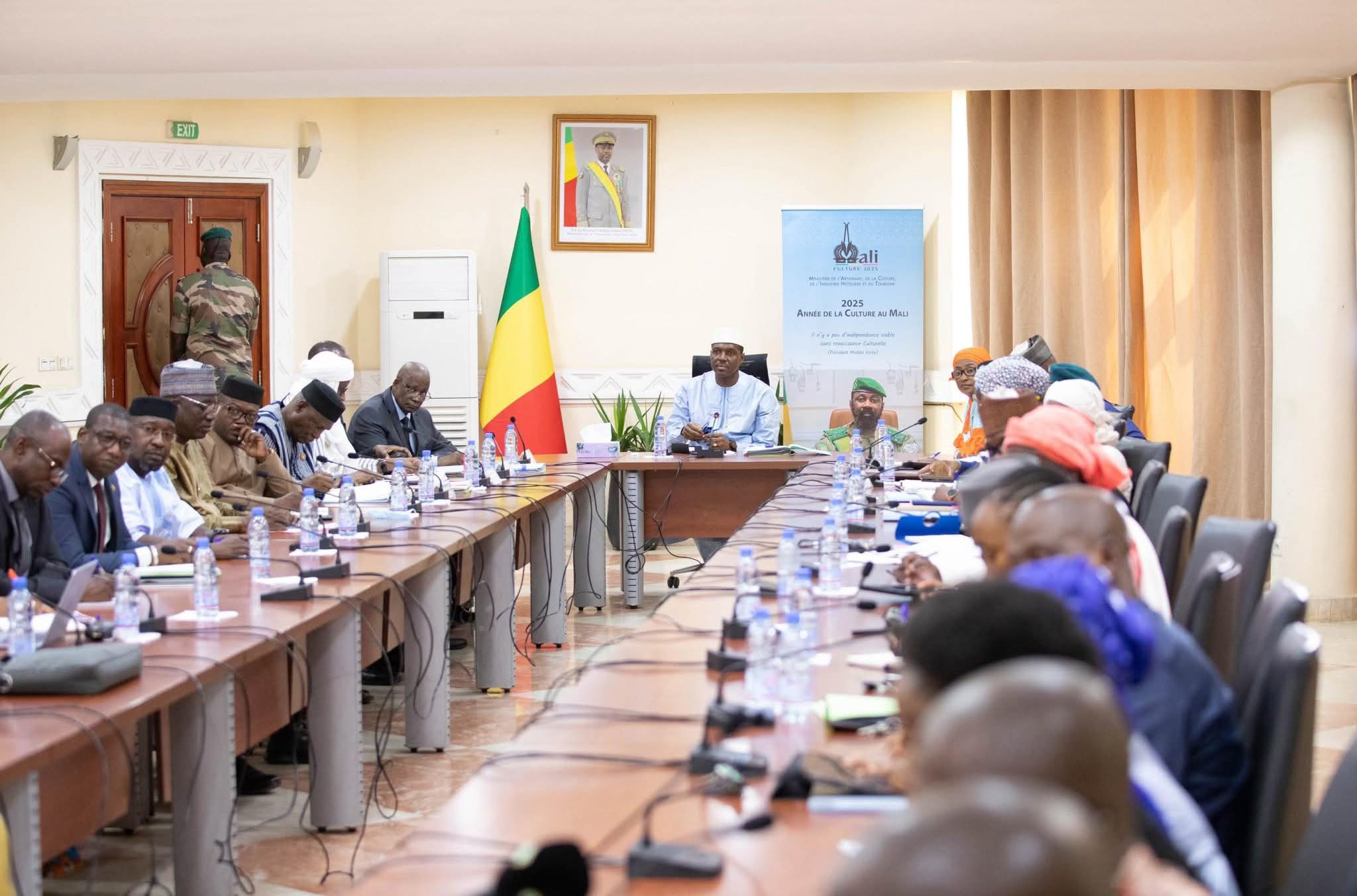 Mali- Digitalisation de la Santé : l’ANTIM présente OpenClinic devant le Comité chargé de la digitalisation de l’administration
