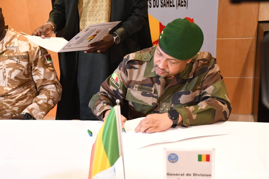 Mali- Passeport AES : Le Conseil des Ministres fixe les tarifs et annonce une réduction de 10 000 à 20 000 CFA