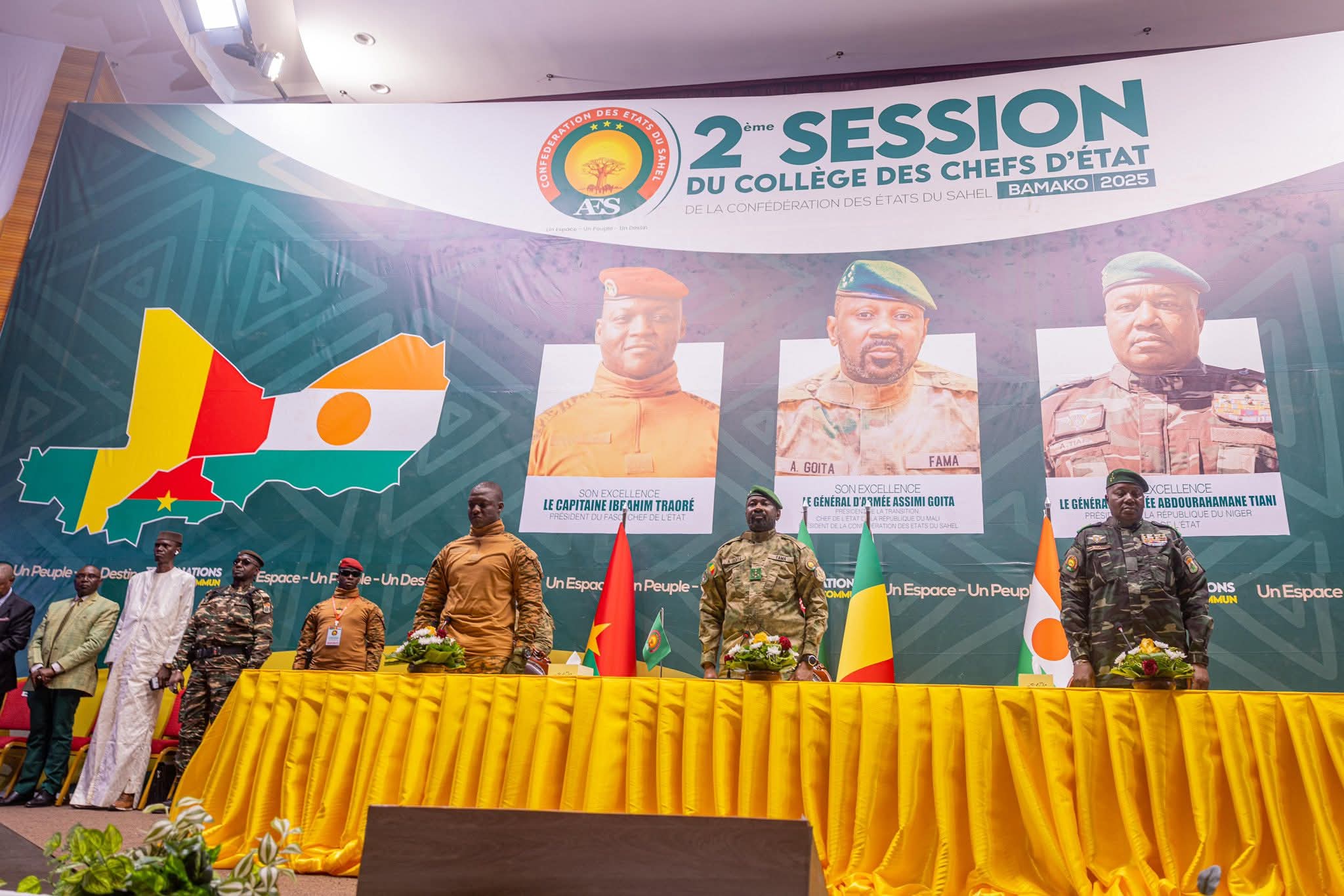 Deuxième session du Collège des Chefs d’État de l’AES : ouverture des travaux à Bamako