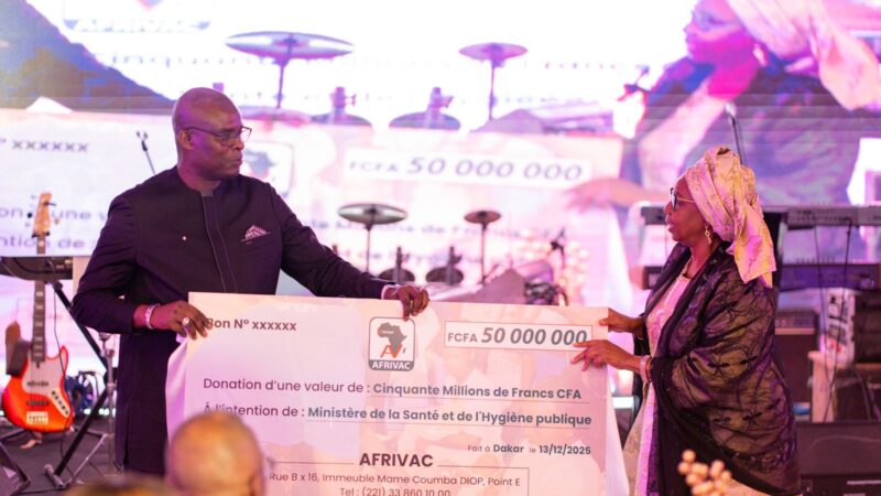 Sénégal-Renforcement de la vaccination : AFRIVAC offre 50 millions de FCFA au ministère de la Santé