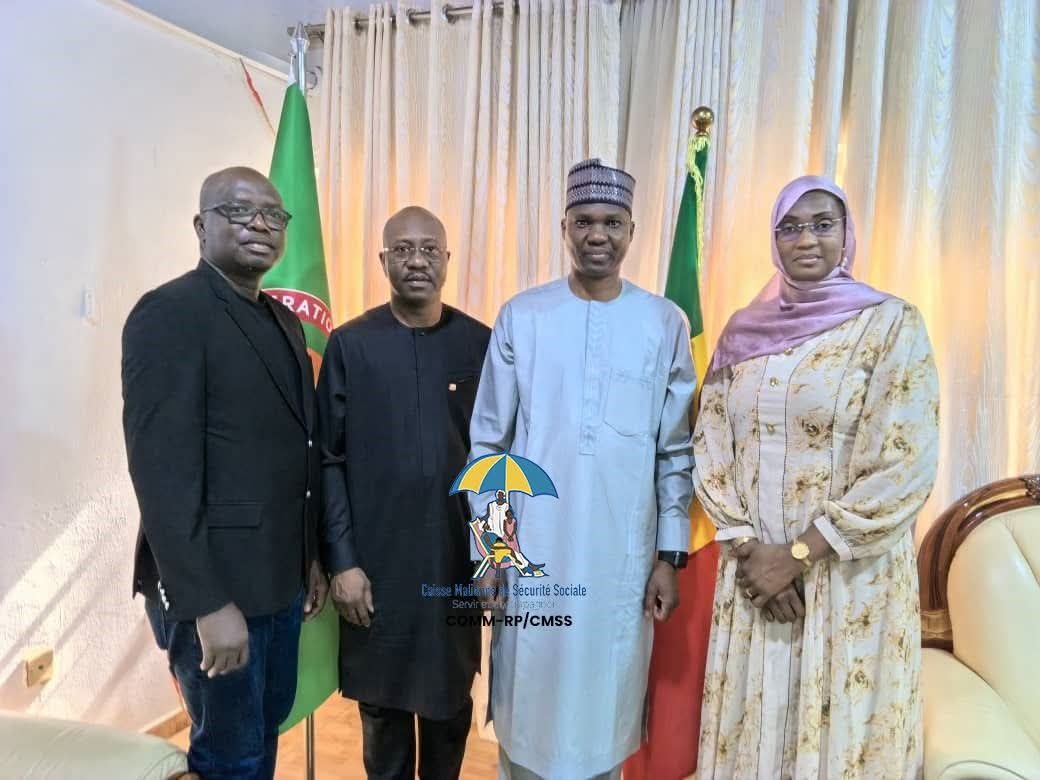 Abuja: le DG de la CMSS reçu avec tous les honneurs par l&rsquo;ambassadeur du Mali.