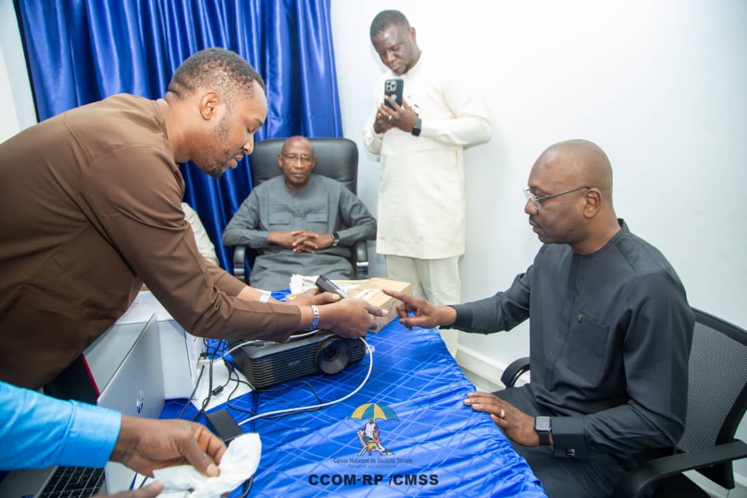 Mali- Modernisation du système de gestion des présences : déploiement du pointage biométrique à la CMSS.