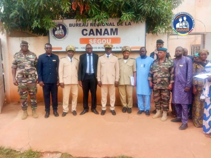 Visite du Gouverneur de la région de Ségou au Bureau Régional de la CANAM